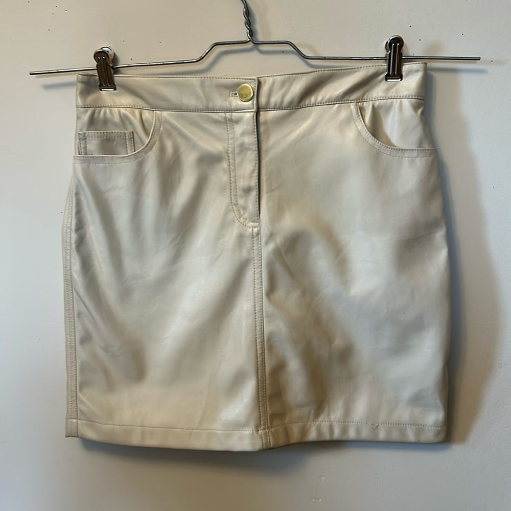 Rachel Zoe cream colour mini pencil skirt zip front pockets all around size 6